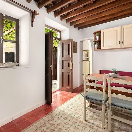 Villa Pebble *